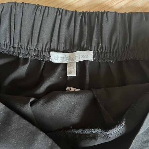 Charlotte Russe Shorts - Picture 2 of 2